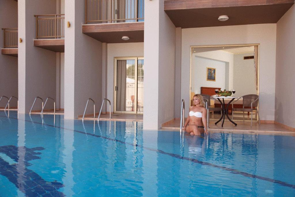 Agelia Beach Hotel Sfáka Стая снимка