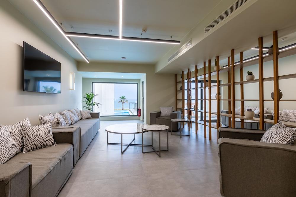 Agelia Beach Hotel Sfáka Екстериор снимка