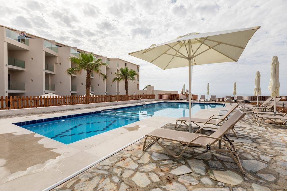 Agelia Beach Hotel Sfáka Екстериор снимка