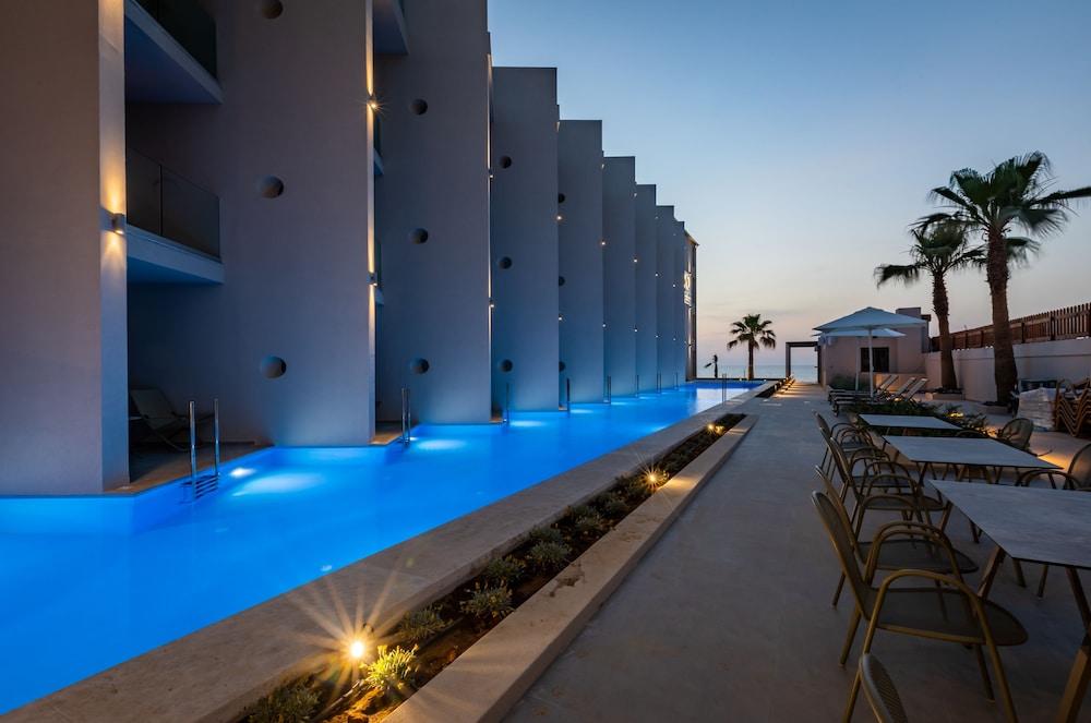 Agelia Beach Hotel Sfáka Екстериор снимка
