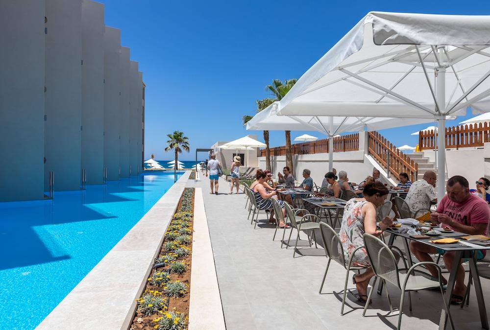 Agelia Beach Hotel Sfáka Екстериор снимка
