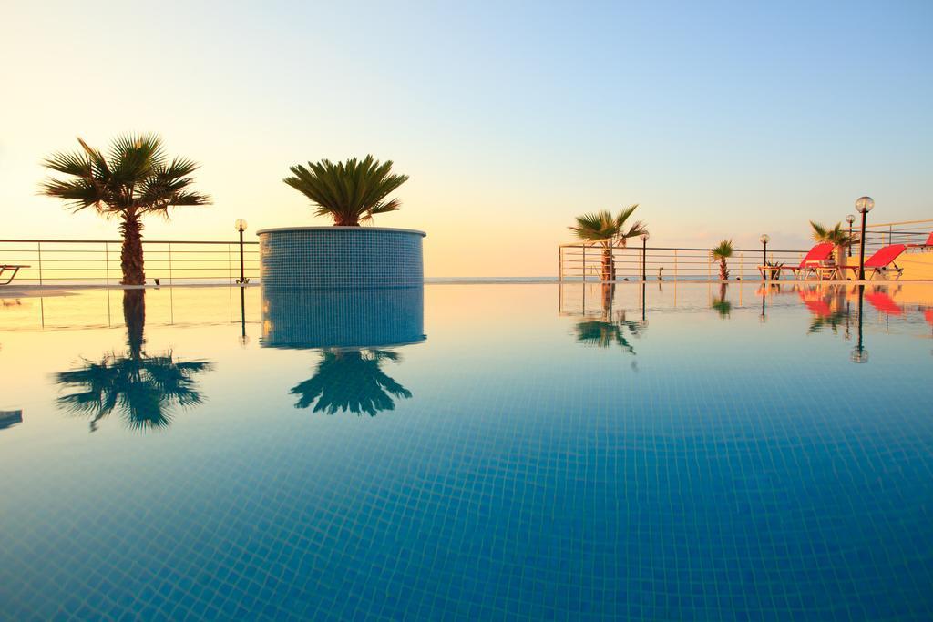 Agelia Beach Hotel Sfáka Екстериор снимка