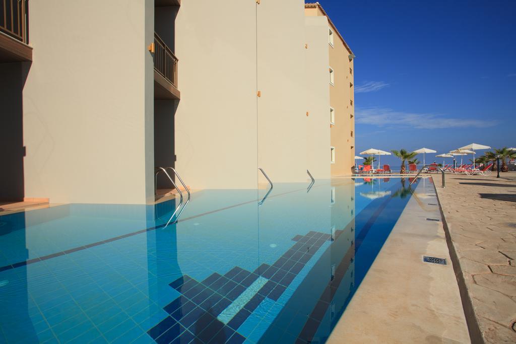 Agelia Beach Hotel Sfáka Екстериор снимка