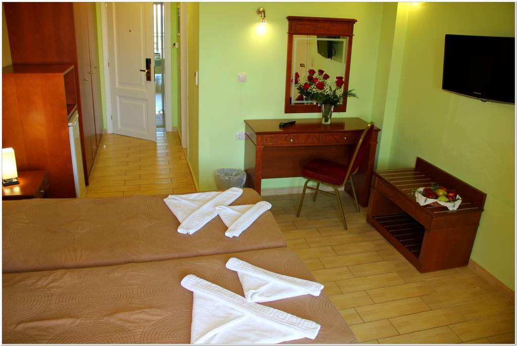 Agelia Beach Hotel Sfáka Екстериор снимка