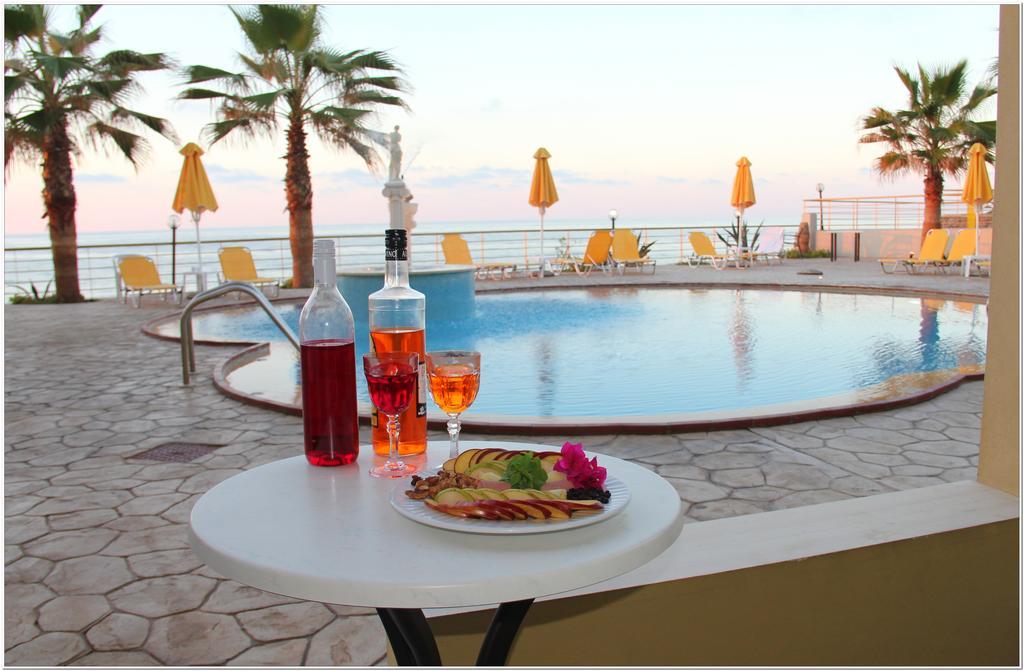 Agelia Beach Hotel Sfáka Екстериор снимка